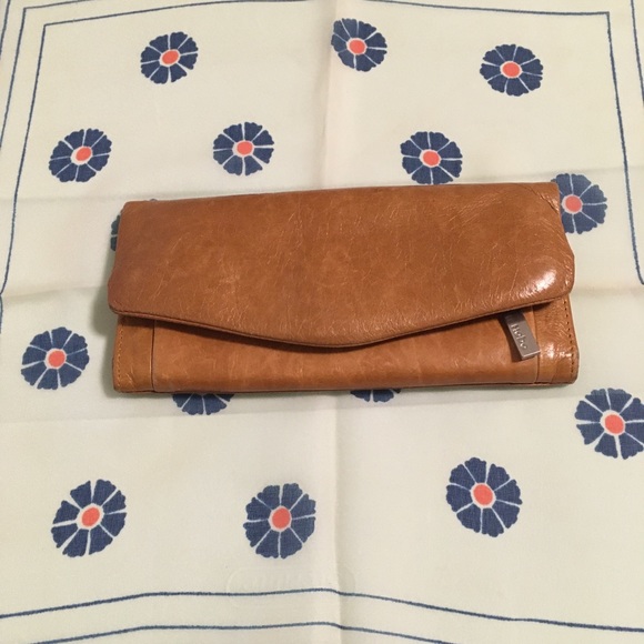 HOBO Handbags - Hobo Magnetic Zip Wallet